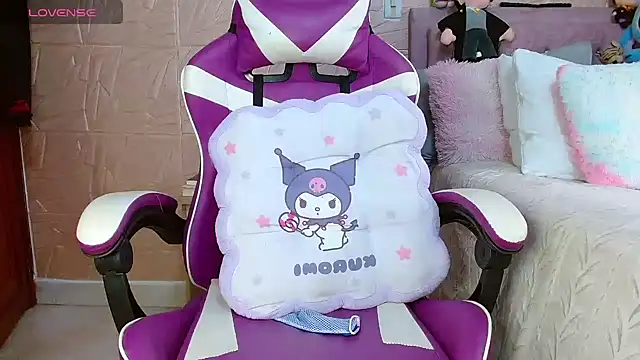 Snapshot of kendallsweet7 chatting on 11.24.25 kendallsweet7 online show from 11.24.25