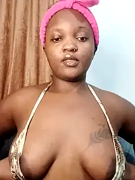Snapshot of Ebony_butt chatting on 12.03.25 Ebony butt online show from 12.03.25
