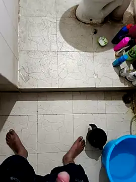 Snapshot of ayushdas7482 chatting on 11.08.25 ayushdas7482 online show from 11.08.25