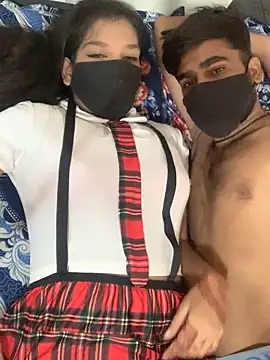 hottiess69 online show from 10.18.25