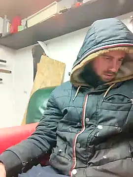 Snapshot of Rejtelmesest chatting on 12.21.24 Rejtelmesest online show from 12.21.24