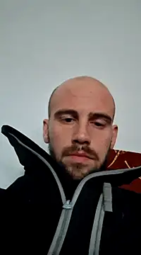 Snapshot of Rejtelmesest chatting on 02.05.25 Rejtelmesest online show from 02.05.25