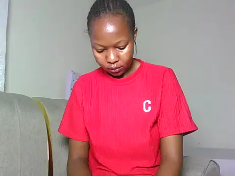 Snapshot of sexy_barbie2024 chatting on 10.31.25 sexy barbie2024 online show from 10.31.25