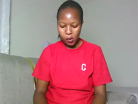 Snapshot of sexy_barbie2024 chatting on 10.31.25 sexy barbie2024 online show from 10.31.25