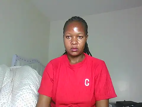 Snapshot of sexy_barbie2024 chatting on 12.15.25 sexy barbie2024 online show from 12.15.25