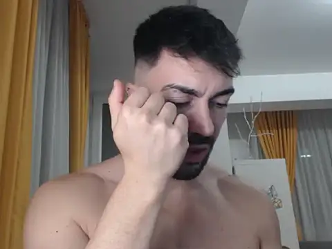 Snapshot of GoldenMark chatting on 11.20.25 GoldenMark online show from 11.20.25