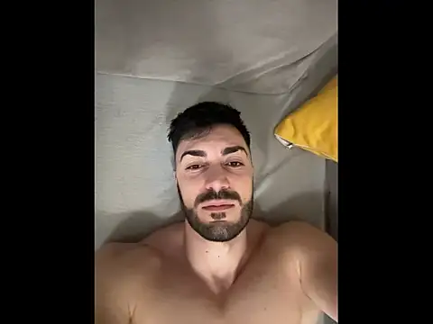 Snapshot of GoldenMark chatting on 11.24.25 GoldenMark online show from 11.24.25