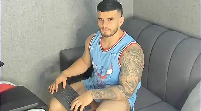 Snapshot of Ricardogo19 chatting on 01.17.25 Ricardogo19 online show from 01.17.25