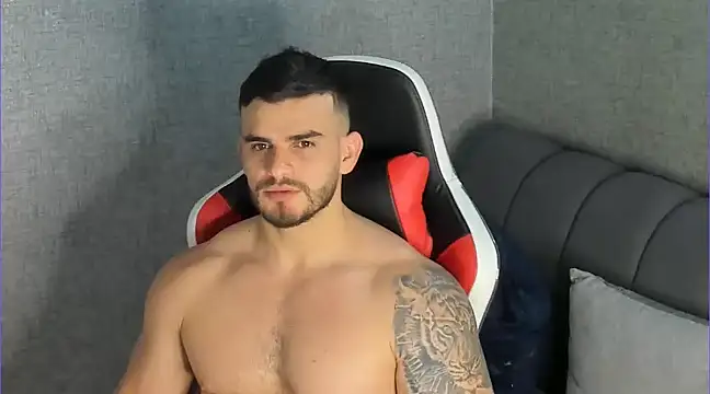 Snapshot of Ricardogo19 chatting on 01.18.25 Ricardogo19 online show from 01.18.25