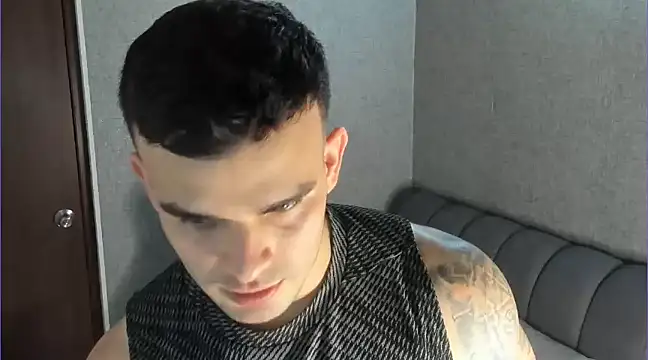 Snapshot of Ricardogo19 chatting on 01.31.25 Ricardogo19 online show from 01.31.25