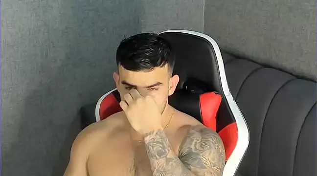 Snapshot of Ricardogo19 chatting on 02.03.25 Ricardogo19 online show from 02.03.25