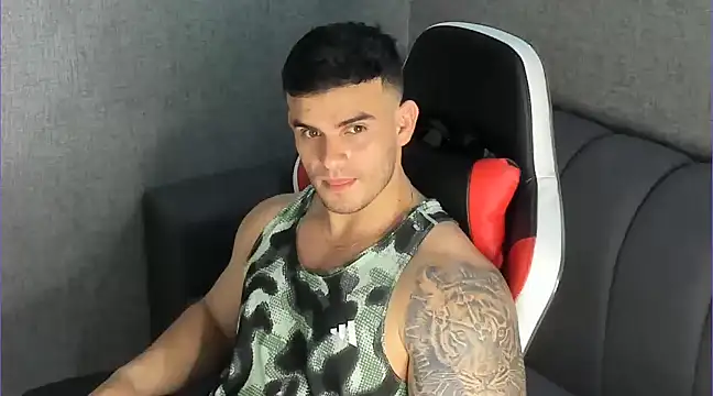 Snapshot of Ricardogo19 chatting on 02.04.25 Ricardogo19 online show from 02.04.25