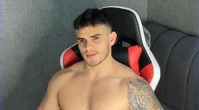 Snapshot of Ricardogo19 chatting on 02.07.25 Ricardogo19 online show from 02.07.25