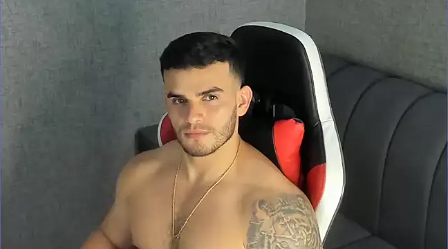 Snapshot of Ricardogo19 chatting on 02.18.25 Ricardogo19 online show from 02.18.25