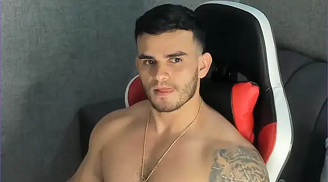 Snapshot of Ricardogo19 chatting on 02.20.25 Ricardogo19 online show from 02.20.25