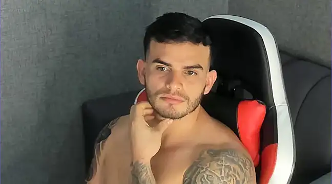 Snapshot of Ricardogo19 chatting on 02.23.25 Ricardogo19 online show from 02.23.25