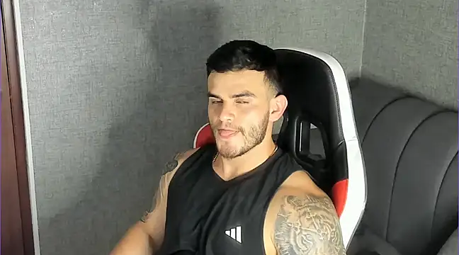 Snapshot of Ricardogo19 chatting on 02.27.25 Ricardogo19 online show from 02.27.25