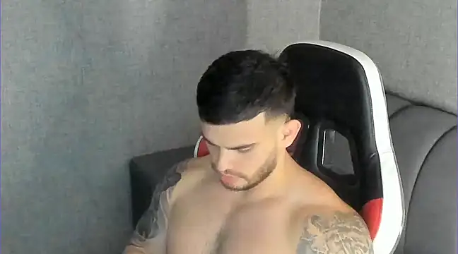 Snapshot of Ricardogo19 chatting on 03.02.25 Ricardogo19 online show from 03.02.25