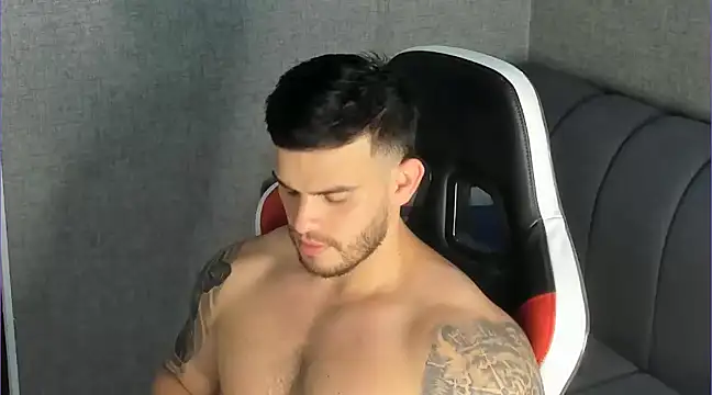 Snapshot of Ricardogo19 chatting on 03.02.25 Ricardogo19 online show from 03.02.25