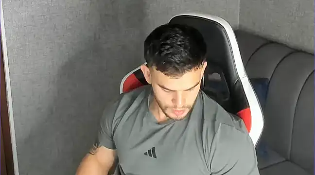 Snapshot of Ricardogo19 chatting on 03.04.25 Ricardogo19 online show from 03.04.25