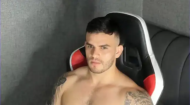 Snapshot of Ricardogo19 chatting on 03.13.25 Ricardogo19 online show from 03.13.25