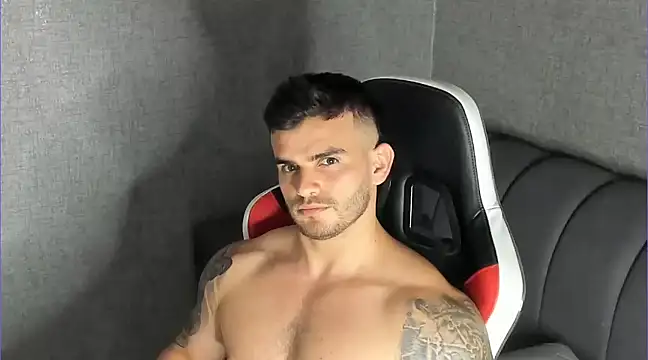 Snapshot of Ricardogo19 chatting on 03.13.25 Ricardogo19 online show from 03.13.25