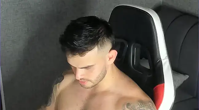 Snapshot of Ricardogo19 chatting on 03.14.25 Ricardogo19 online show from 03.14.25