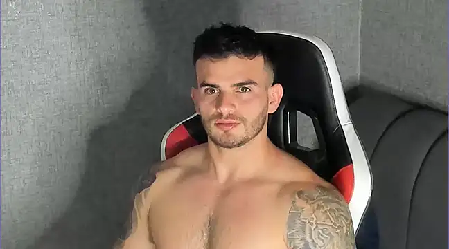 Snapshot of Ricardogo19 chatting on 03.17.25 Ricardogo19 online show from 03.17.25