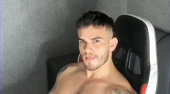 Snapshot of Ricardogo19 chatting on 03.20.25 Ricardogo19 online show from 03.20.25