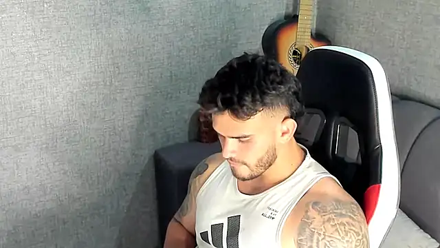 Snapshot of Ricardogo19 chatting on 09.11.25 Ricardogo19 online show from 09.11.25