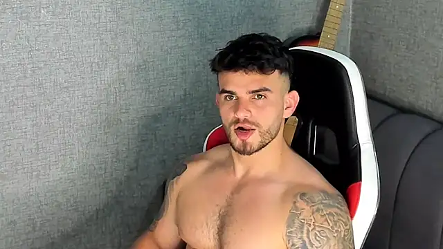 Snapshot of Ricardogo19 chatting on 09.28.25 Ricardogo19 online show from 09.28.25