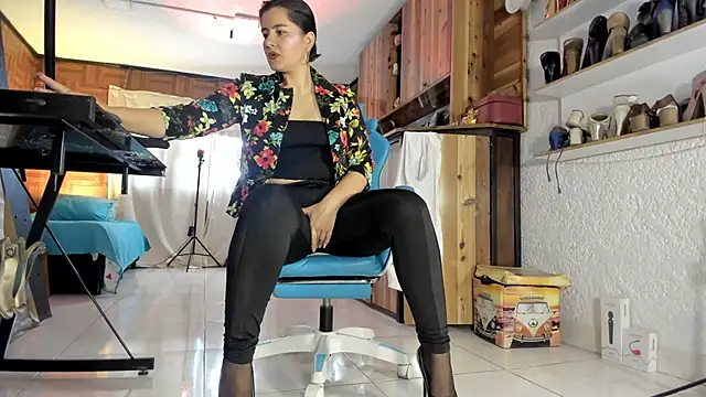 Cristina Vanegas631 online show from 05.28.26