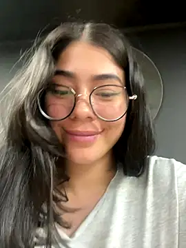 LoaLuxury online show from 10.11.25