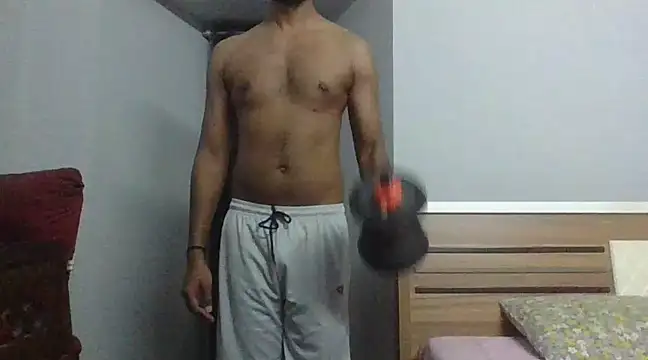 Snapshot of IndianEurope chatting on 03.10.25 IndianEurope online show from 03.10.25