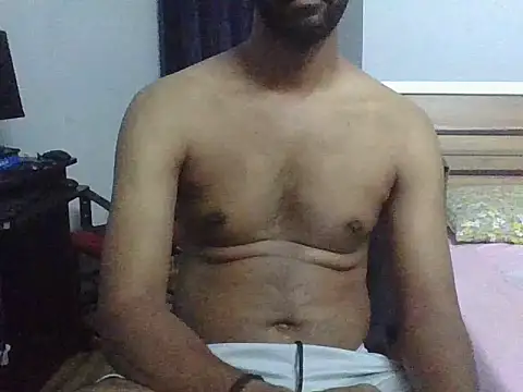 Snapshot of IndianEurope chatting on 10.08.25 IndianEurope online show from 10.08.25