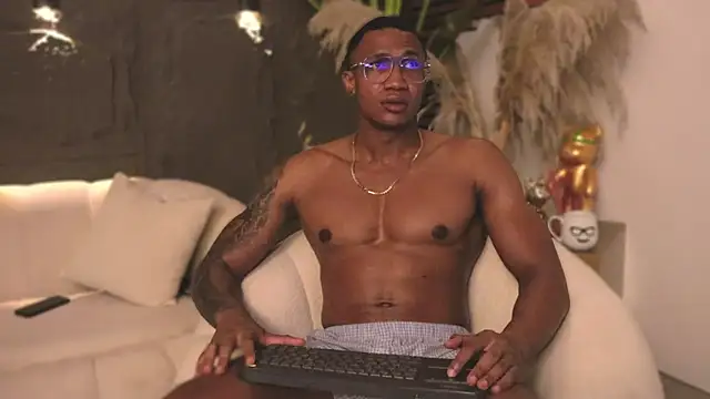 Logan Varela online show from 02.20.25