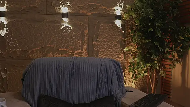 Logan Varela online show from 10.09.25