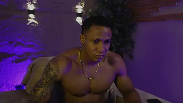 Logan Varela online show from 10.15.25