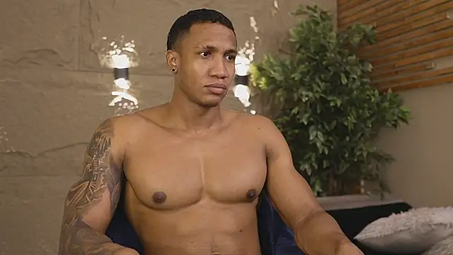 Logan Varela online show from 12.20.25