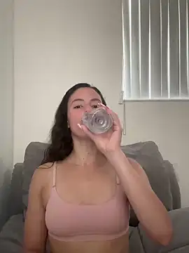 Snapshot of brookehoneynina chatting on 03.17.25 brookehoneynina online show from 03.17.25