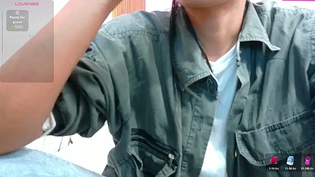 yourcuteneighbourr online show from 05.26.26