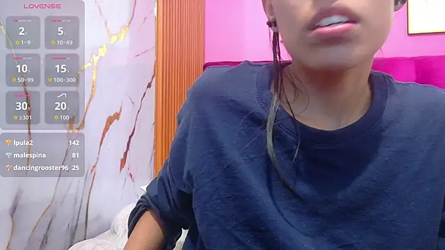yourcuteneighbourr online show from 06.25.26