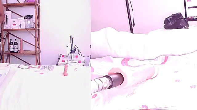 Snapshot of Sophia_Lovers01 chatting on 02.05.25 Sophia Lovers01 online show from 02.05.25