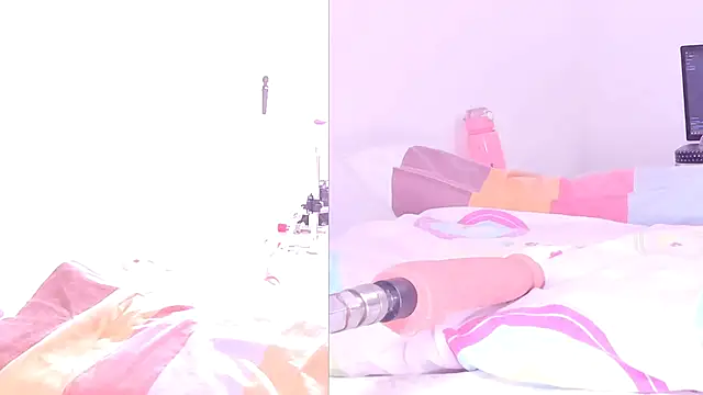 Snapshot of Sophia_Lovers01 chatting on 09.15.25 Sophia Lovers01 online show from 09.15.25