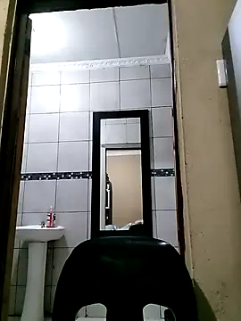 Snapshot of bigvendadick chatting on 03.17.25 bigvendadick online show from 03.17.25