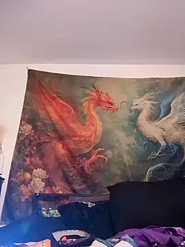 gurlnips online show from 03.04.25