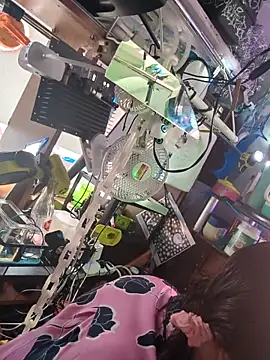 gurlnips online show from 01.05.26