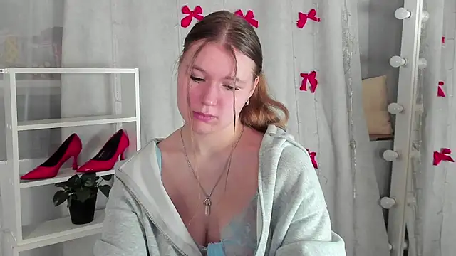 Snapshot of Rebecca_Kelly chatting on 01.10.25 Rebecca Kelly online show from 01.10.25