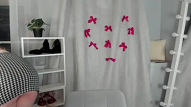 Snapshot of Rebecca_Kelly chatting on 02.03.25 Rebecca Kelly online show from 02.03.25