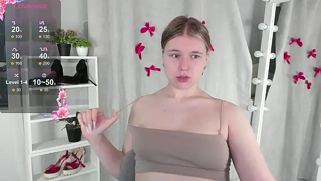 Snapshot of Rebecca_Kelly chatting on 02.25.25 Rebecca Kelly online show from 02.25.25